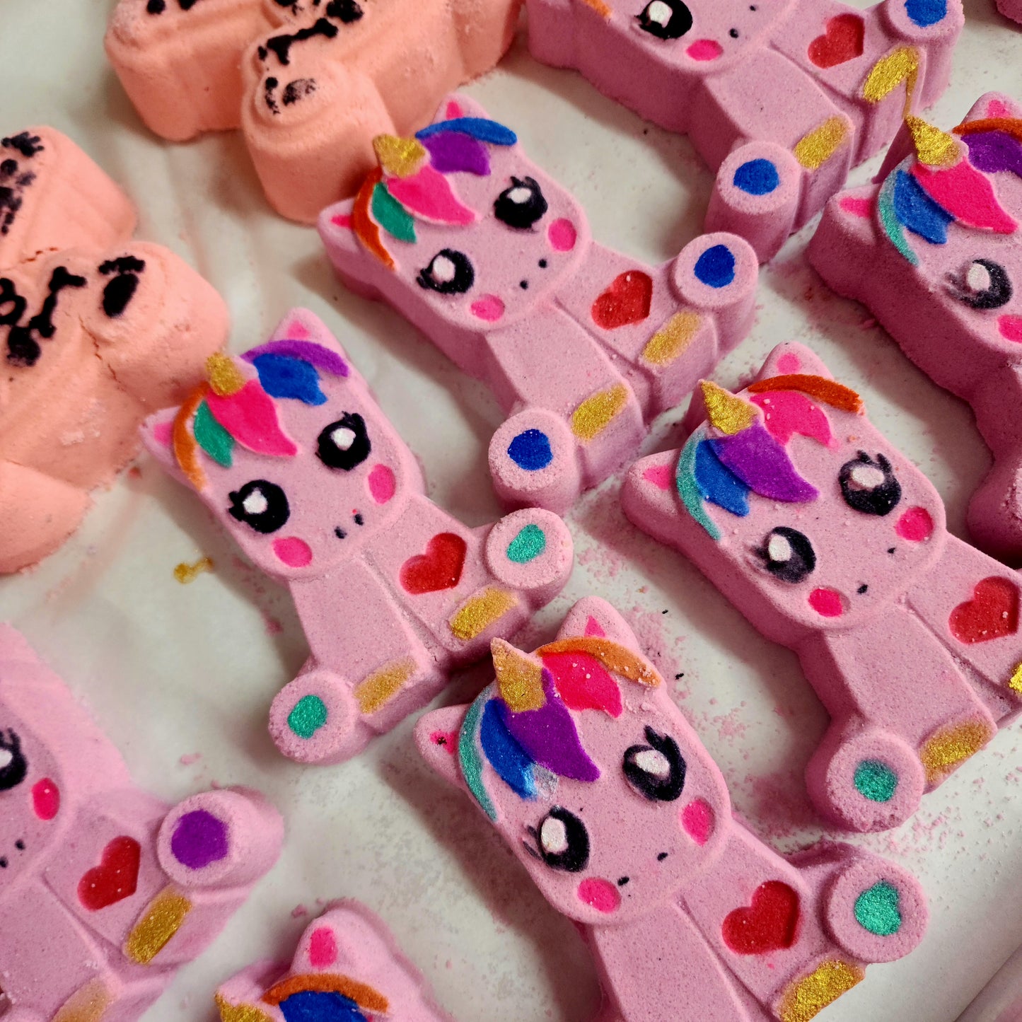 Unicorn milk foaming bath bomb