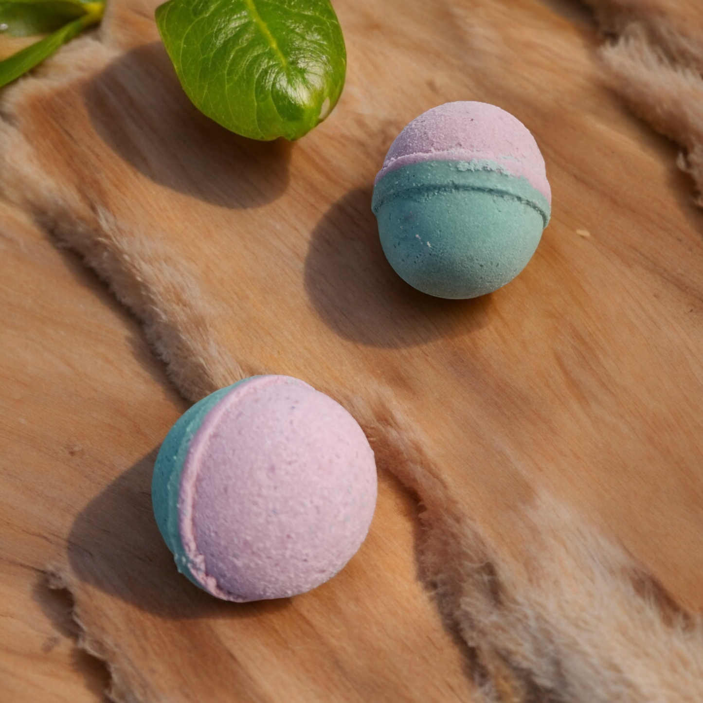 Sandalwood and Lime Magnesium Bath Bomb