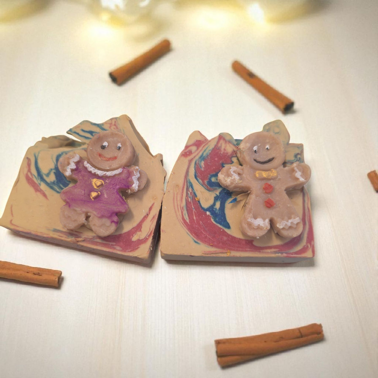 Gingerbread man & lady *Available 25th October *