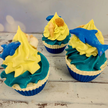 Dolphins cup cake