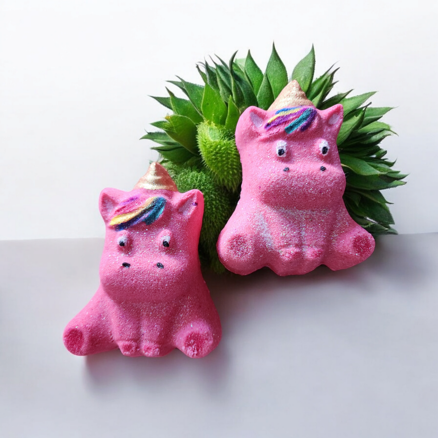 Unicorn milk foaming bath bomb