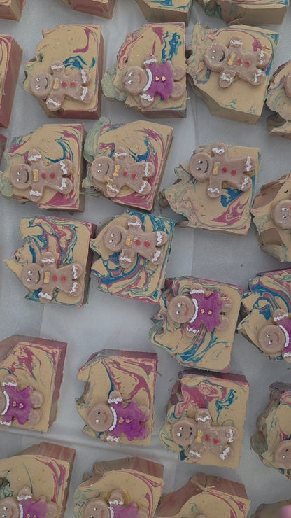 Gingerbread man & lady *Available 25th October *
