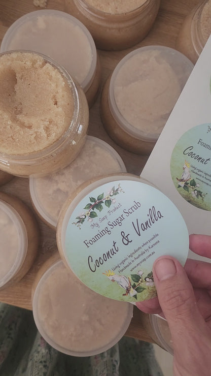 Coconut & Vanilla Foaming Sugar Scrub