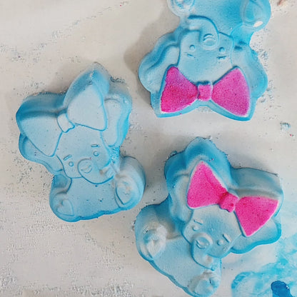 Baby Elephant foaming bath bomb