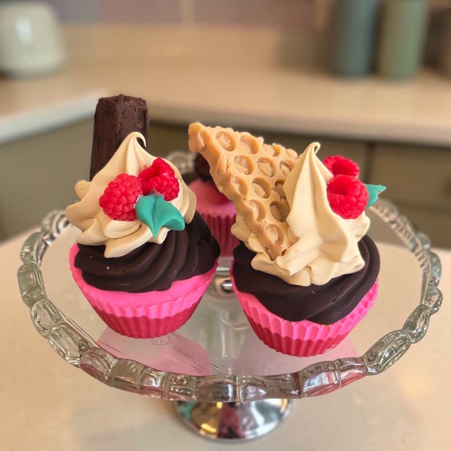 Raspberry & Chocolate cup cake