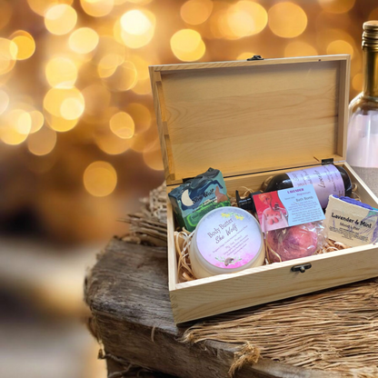 Timber Gift Box with two Soaps, one Bathbomb, Body Butter & Hand and body wash