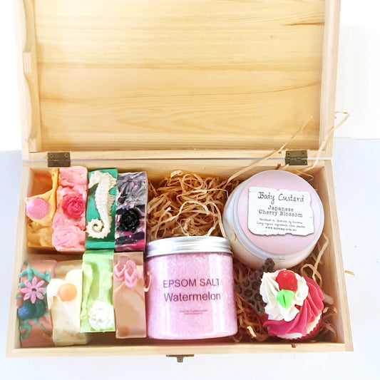 Timber Gift Box with Eight Soaps, Epsom Salts & Body Butter plus a Cupcake Soap