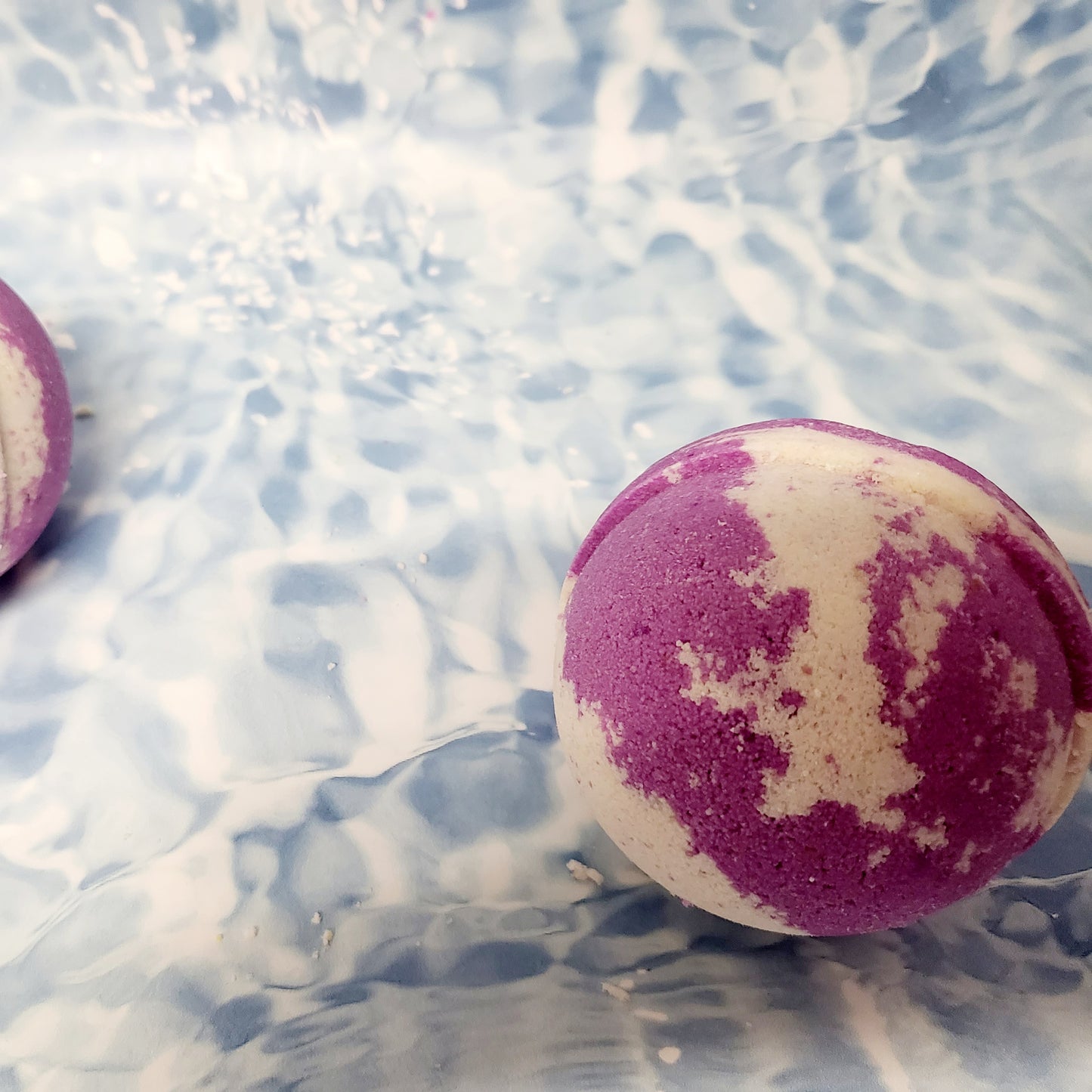 Mulberry  Magnesium bath bomb