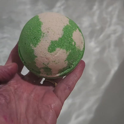Coconut & Lime Magnesium Bath Bomb